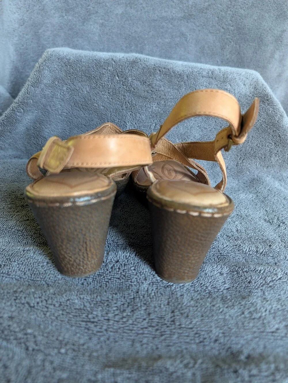 Born Tan Leather Strappy Sandals - Handcrafted - Size 7 - Good Condition